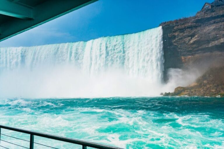 Niagara Falls, USA: American Tour & Maid of The Mist - The Experience From a Traveler’s Perspective