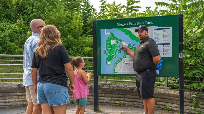 Niagara Falls: USA/Canada Tour with Boat Cruise and Lunch - Value and Practical Considerations