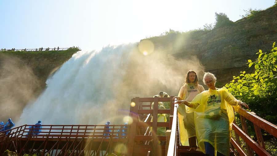 Niagara Falls USA: Cave of the Winds & Maid of the Mist Ride - Transportation & Group Size