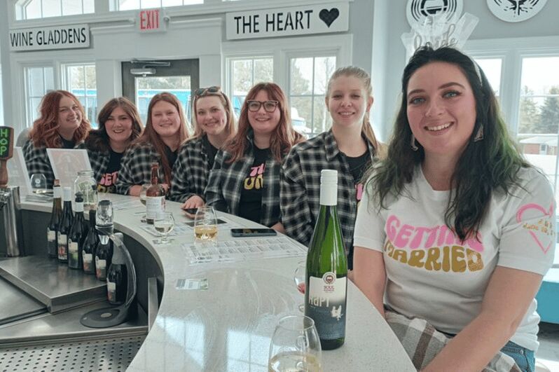 NON BUS Andie's VIP Traverse / Leelanau Peninsula Wine Tour - The Itinerary: What You Can Expect