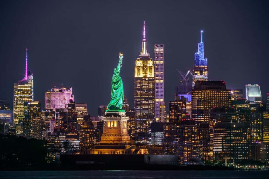 NYC at Night: 3-Hour Luxury Bus Tour of Top Highlights - Analyzing the Value