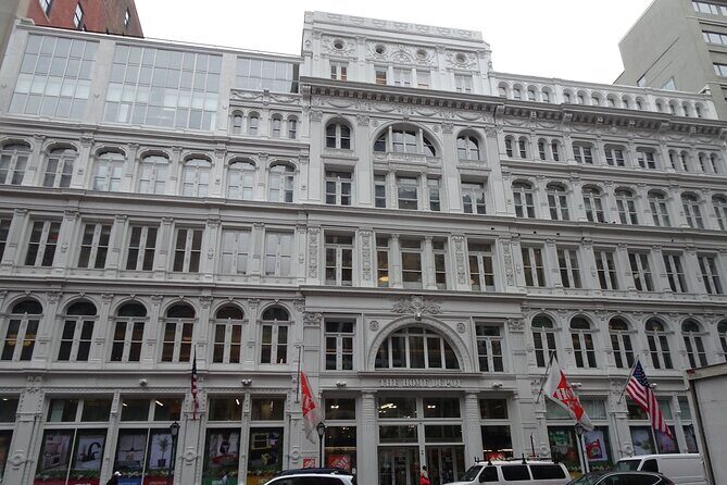 NYC Chelsea self-guided walking tour & scavenger hunt - What Are the Key Stops on the Itinerary?