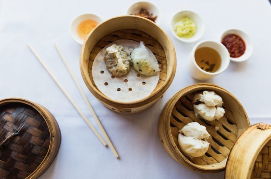 NYC Chinatown: Seated Restaurant Food & History Walking Tour - What the Food Tells You About Chinatown