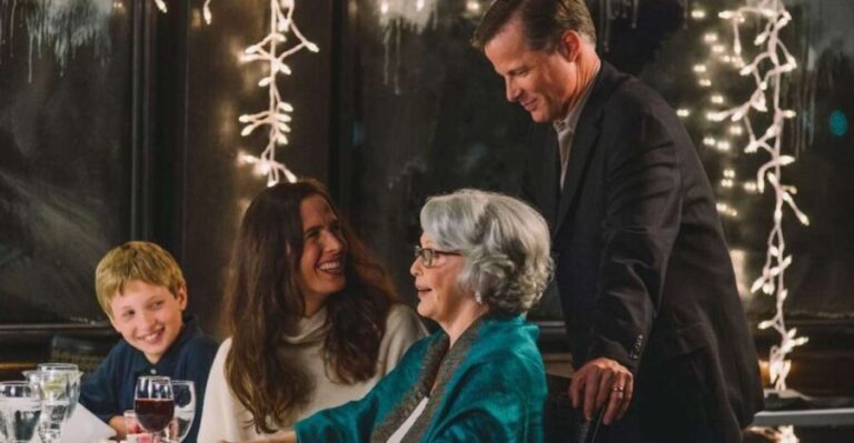 NYC: Christmas Day Buffet Brunch or Dinner Harbor Cruise - What the Reviews Tell Us