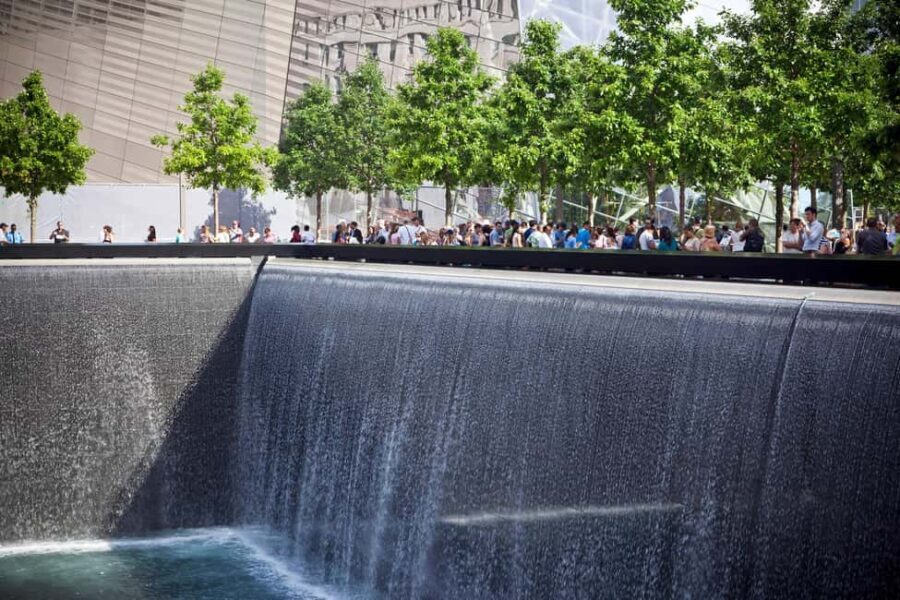 NYC: Downtown, Financial District & Ground Zero Guided Tour - The Experience in Detail