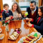 NYC: Sightseeing Holiday Cruise with Drink - The Beverage Experience