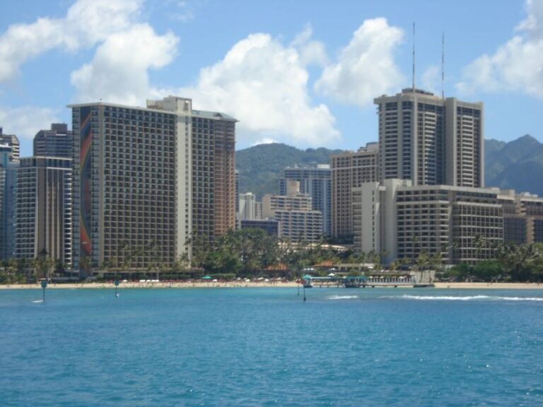 Oahu Boat Cruise to Diamond Head - The Practical Details