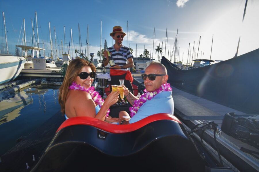 Oahu: Luxury Gondola Cruise with Drinks and Pastries - Who Is This Tour For?