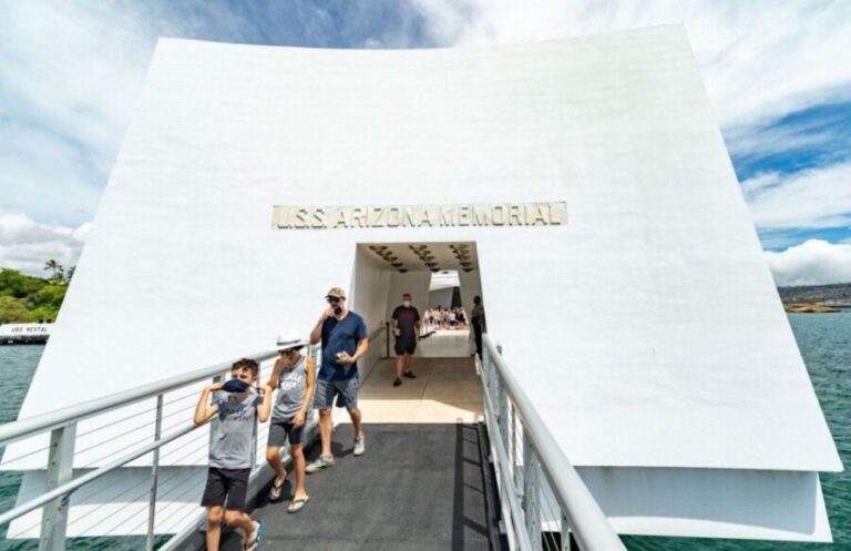 Oahu: Pearl Harbor Battleships Group Tour - The Good and Not-So-Good