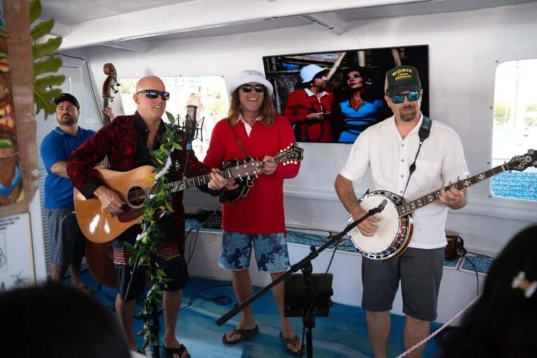 Oahu: Waikiki Sunset Cruise With Live Music Entertainment - Who Will Love This Cruise?