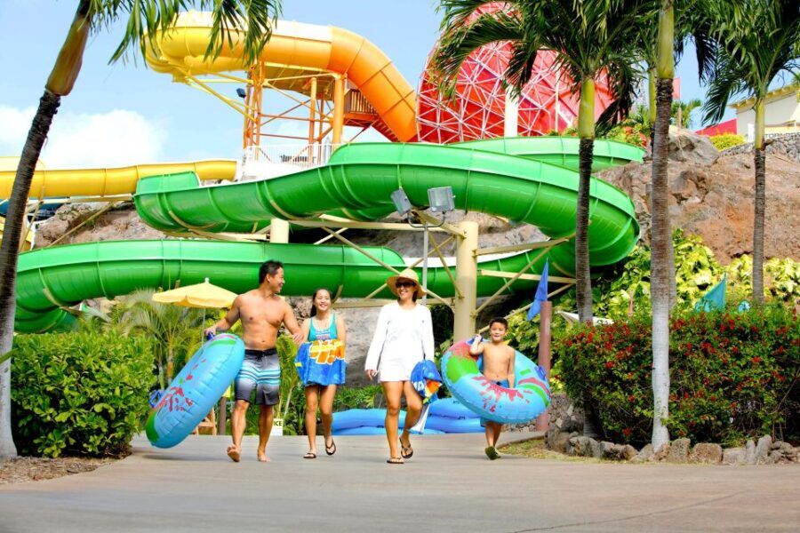 Oahu: Wet 'n' Wild Waterpark Ticket with Waikiki Transfer - The Real User Experience