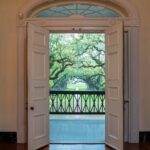 Oak Alley Plantation Tour with Transportation - FAQs