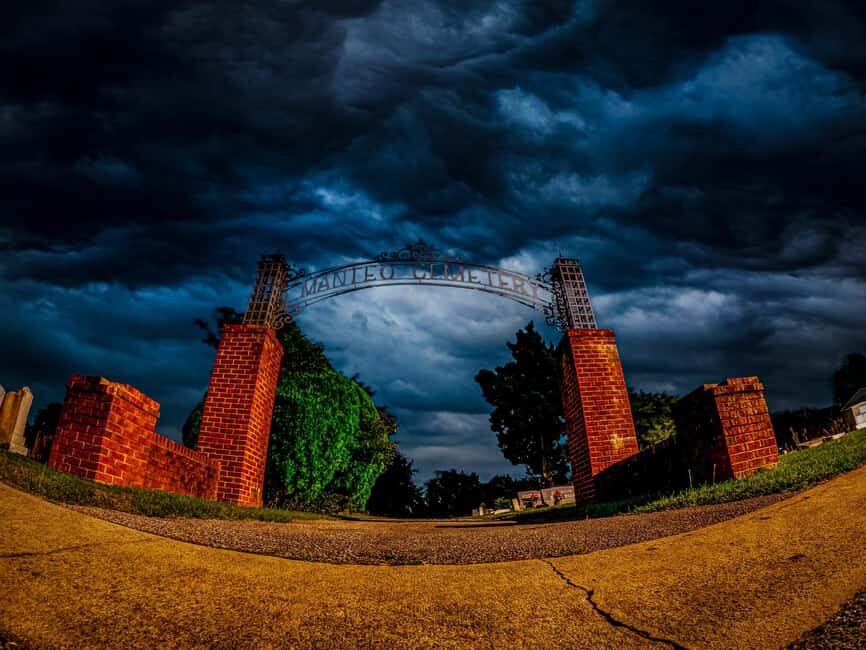 OBX Ghost Tours: Lighthouse Wraiths & Dune Shadows - Key Points