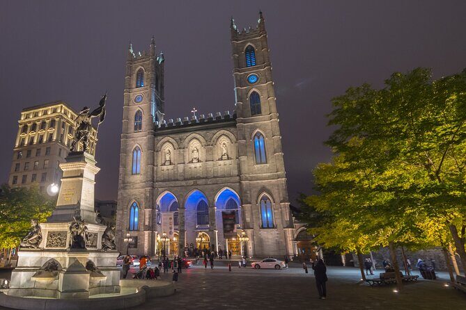 Old Montreal at Twilight Walking Tour Semi-Private - Why You Might Love This Tour