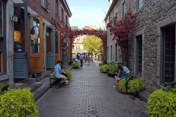Old Montreal: Self-Guided Tour from Place DArmes to Old Port - What Reviewers Are Saying