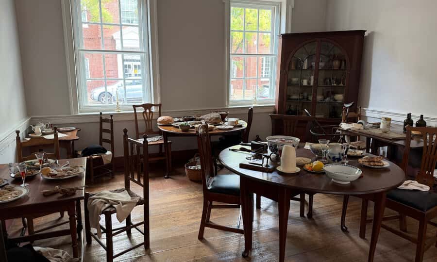 Old Town Alexandria: Guided Walking Tour with a Local - Deep Dive Into the Sights