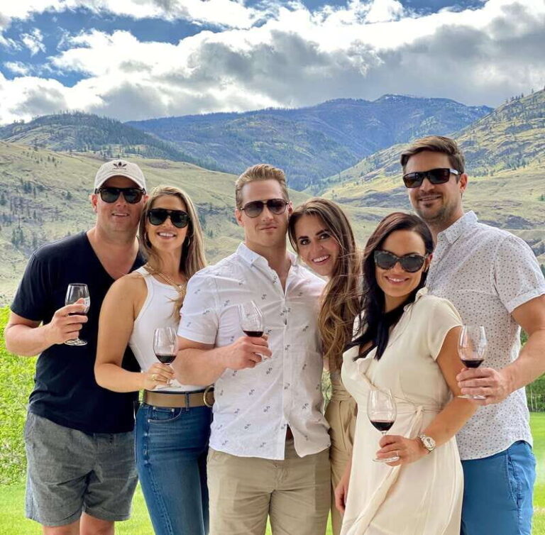 Oliver: Oliver Full Day Guided Wine Tour - The Logistics: Ease and Comfort