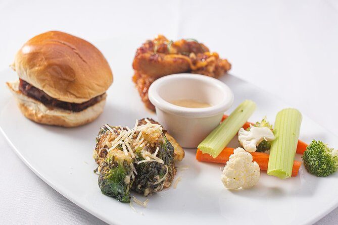 Original Sunset Cruise with Open Bar from Kaanapali Beach - The Vibe and Atmosphere