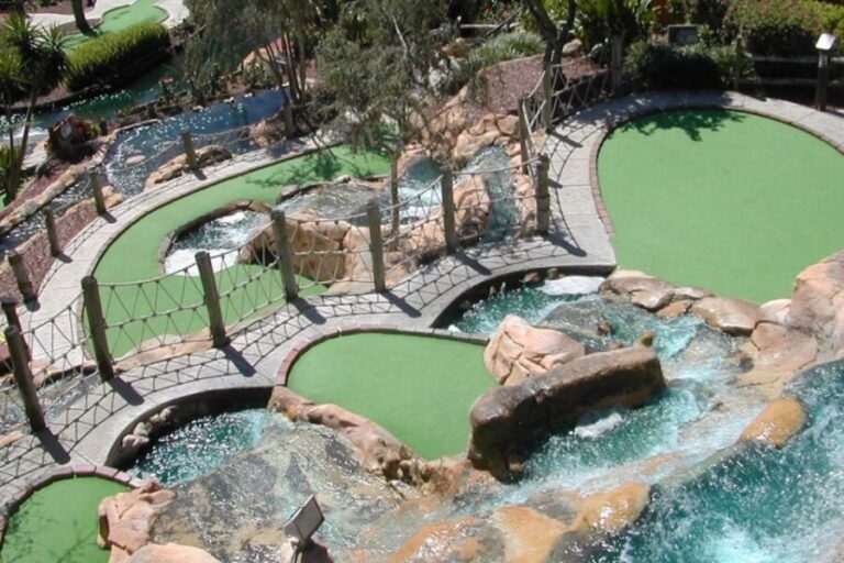 Orlando: Pirate's Cove Adventure Golf Entry Ticket - The Course: An Inviting Pirate Adventure