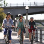 Ottawa: Guided Bike Tour through Ottawa and Gatineau - Guides and Commentary: Making It Come Alive