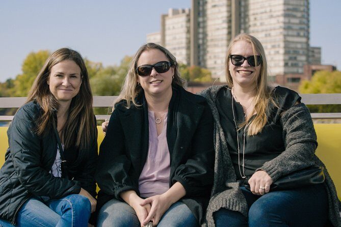 Ottawa Premium Driving Tour with Rideau Canal Cruise - Authentic Voices: What Travelers Say