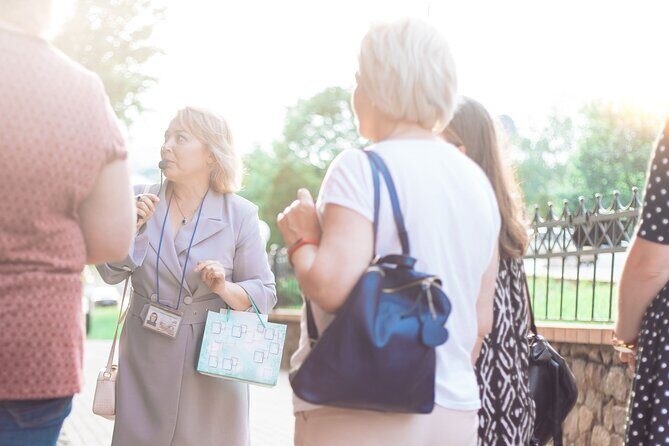 Paducah Quilt Festival 2 Day Private Tour April 23, 2025 - Who Is This Tour Best For?