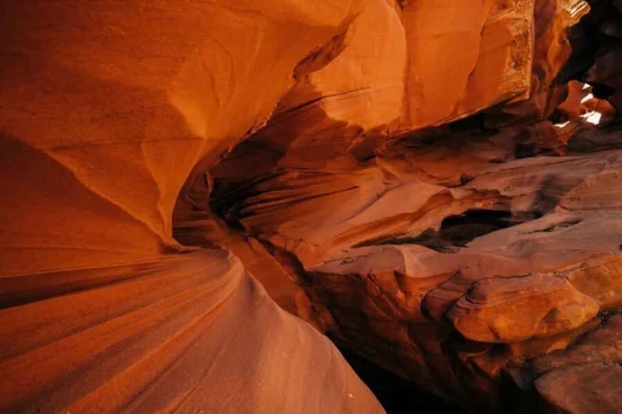 Page: Sand Dune Slot Canyon Hiking Tour - Who Is This Tour For?