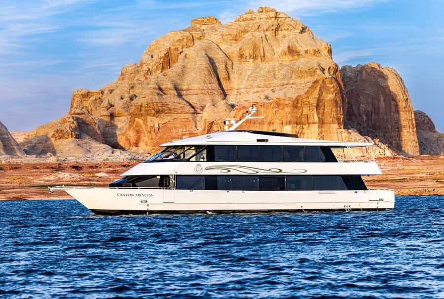 Page: Wahweap Bay Canyon Princess Yacht Dinner Cruise - Who Is This Tour Best For?