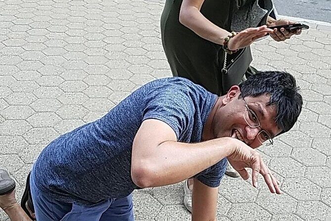 Participate in a Fun Scavenger Hunt in Atlanta by Zombie Scavengers - How Does the App and Remote Guide Work?