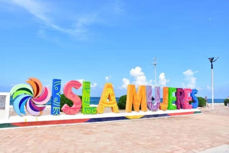 PDC: Isla Mujeres Catamaran Tour with Snorkeling - Setting Expectations for the Day