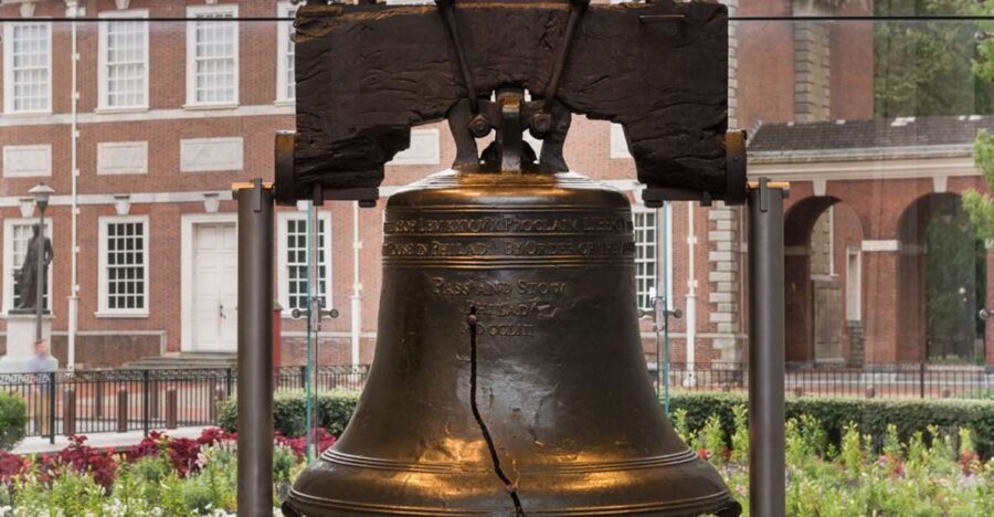 Philadelphia: Revolution and The Founders History Tour - The Tour Experience: Pros and Cons