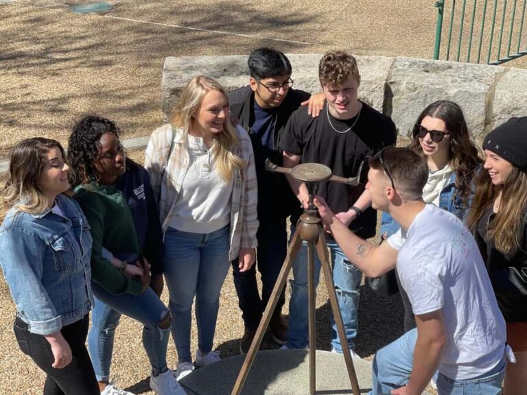 Philadelphia: Revolutionary Founders & Patriots Walking Tour - The Guide: The Heart of the Experience