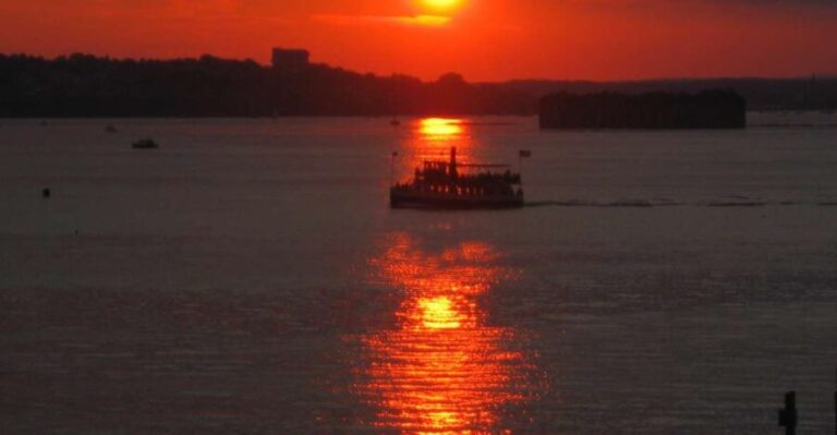Portland: Casco Bay Sunset and Lighthouse Cruise - The Good Stuff: Why People Keep Coming Back
