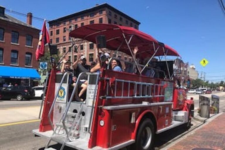 Portland, Maine: Tour in Vintage Fire Engine - What Youll See and Learn