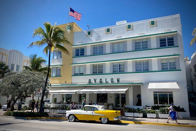 Postcard Views of Miami in 4 Hours by Car and on Foot - A Detailed Look at the Miami Tour