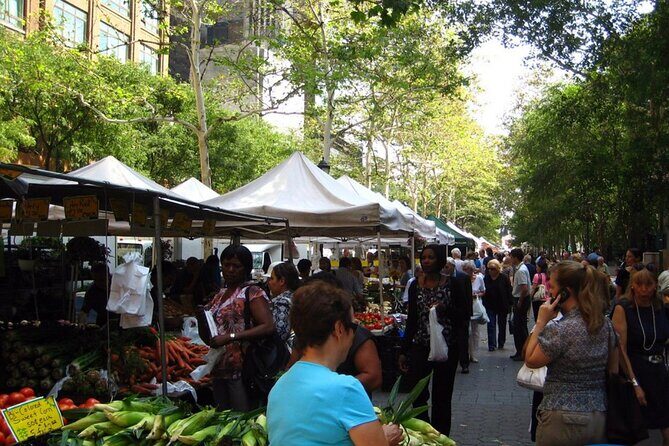 Presidents Trump and Obama's Life Private Tour Expert Guide - Analysis of Value and Cost