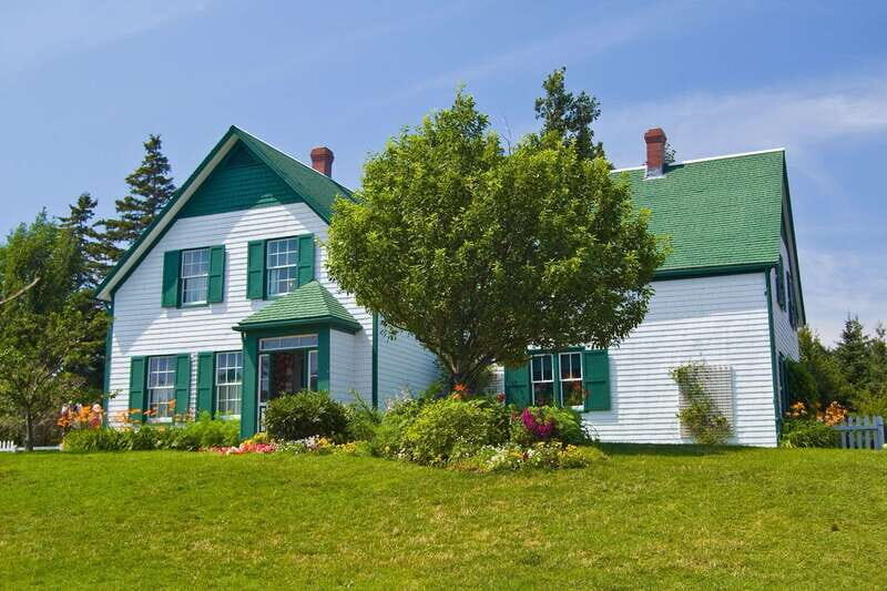 Prince Edward Island: Guided Tour with Anne of Green Gables - The Experience in Detail
