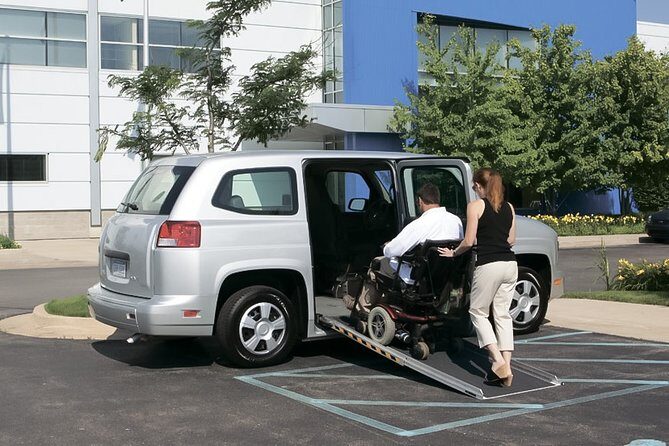 Private Accessible Vancouver Airport (YVR) Transfer to City of Vancouver - Who Should Consider This Transfer?