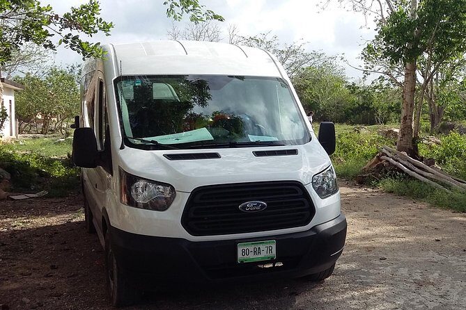 Private Airport Transfer: Cancun Airport  Hotel Zone (One Way) - On Arrival