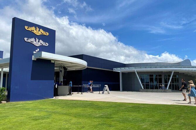 Private Arizona Memorial Bowfin Submarine and Honolulu City Tour - Who Would Love This Tour?