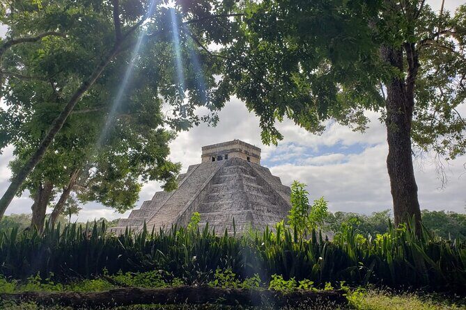 Private Chichen Itza, Cenote and Valladolid Tour with Lunch - Deep Dive into the Tour Experience