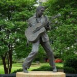 Private Elvis Tour of Memphis No Graceland Tickets Included - Who Will Love This Tour?