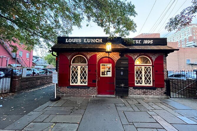 Private Historic Yale Smart Phone Self Guided Walking Tour - Who Should Consider This Tour?