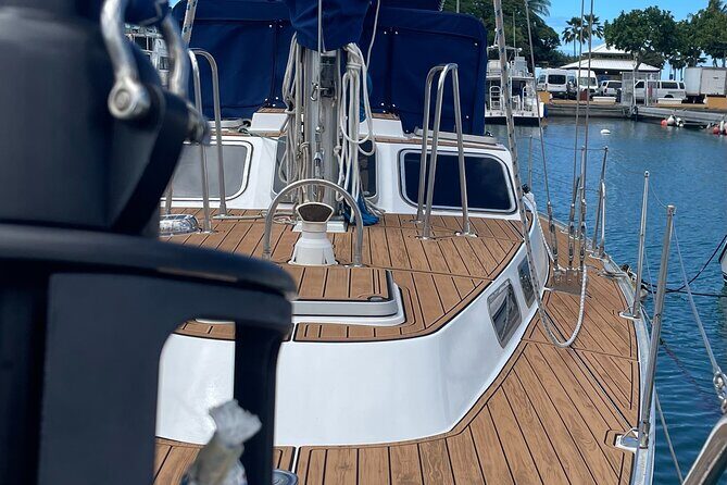 Private Luxury Sailboat Charters of Honolulu - A Detailed Look at the Experience