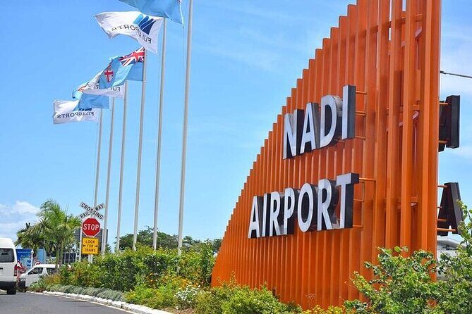 Private Minibus Transfer Hotel to Nadi Airport - The Experience on the Road