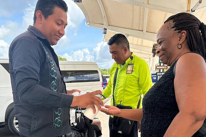 Private Minivan Departures from Hotels to Cancun Airport - The Real-World Experience from Recent Travelers