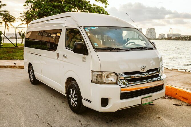 Private Minivan: Huatulco International Airport (HUX) - The Ease of Booking & Communication