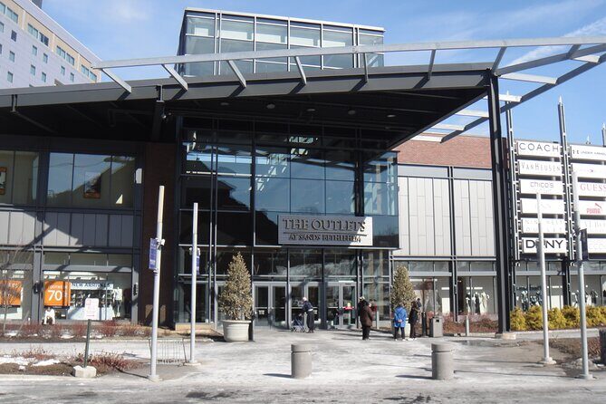 Private Shopping Tour from Philadelphia to Outlets at Wind Creek - Who Is This Tour Best For?