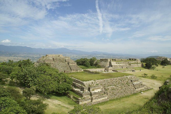 Private Tour, Monte Alban, Alebrijes & Atzompa ceramic - A Closer Look at the Itinerary