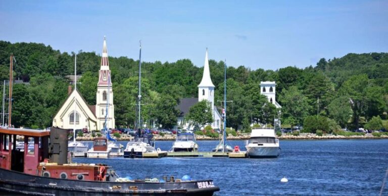 Private Tour: Peggys Cove, Mahone Bay & Lunenburg 8 hrs - A Deep Dive into the Experience